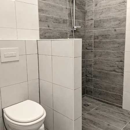 Bahnhotel * ديبولديسفالده